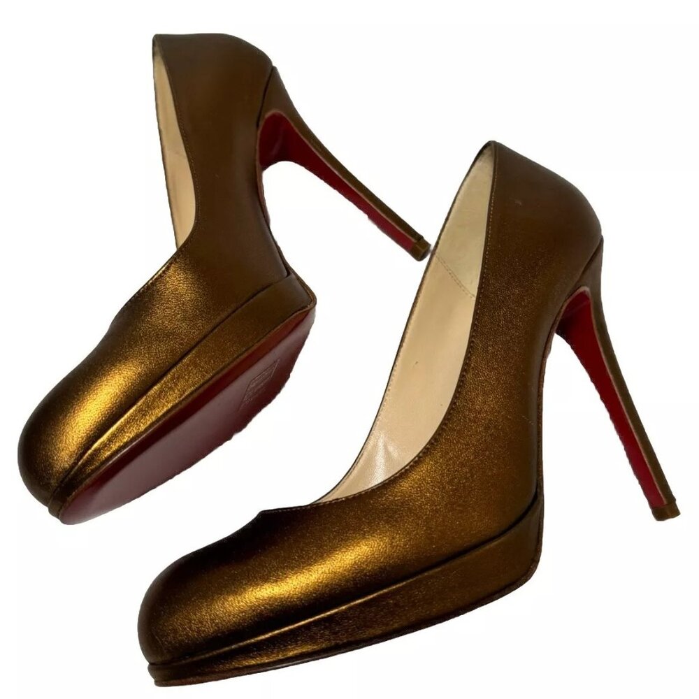 NEW CHRISTIAN LOUBOUTIN Round Toe Platform Metallic Pumps size 38